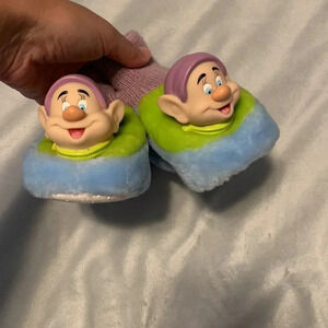 Disney snow white and the seven dwarfs DOPEY fuzzy slipper rubber figure head 7